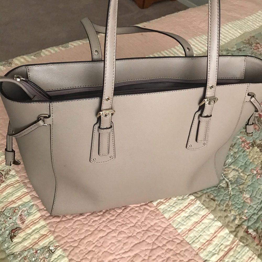 Michael Kors hand bag